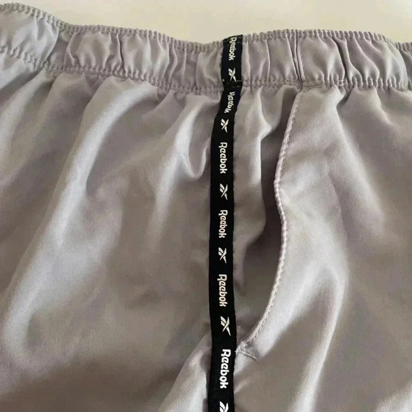 Reebok Short - Picture 10 of 10